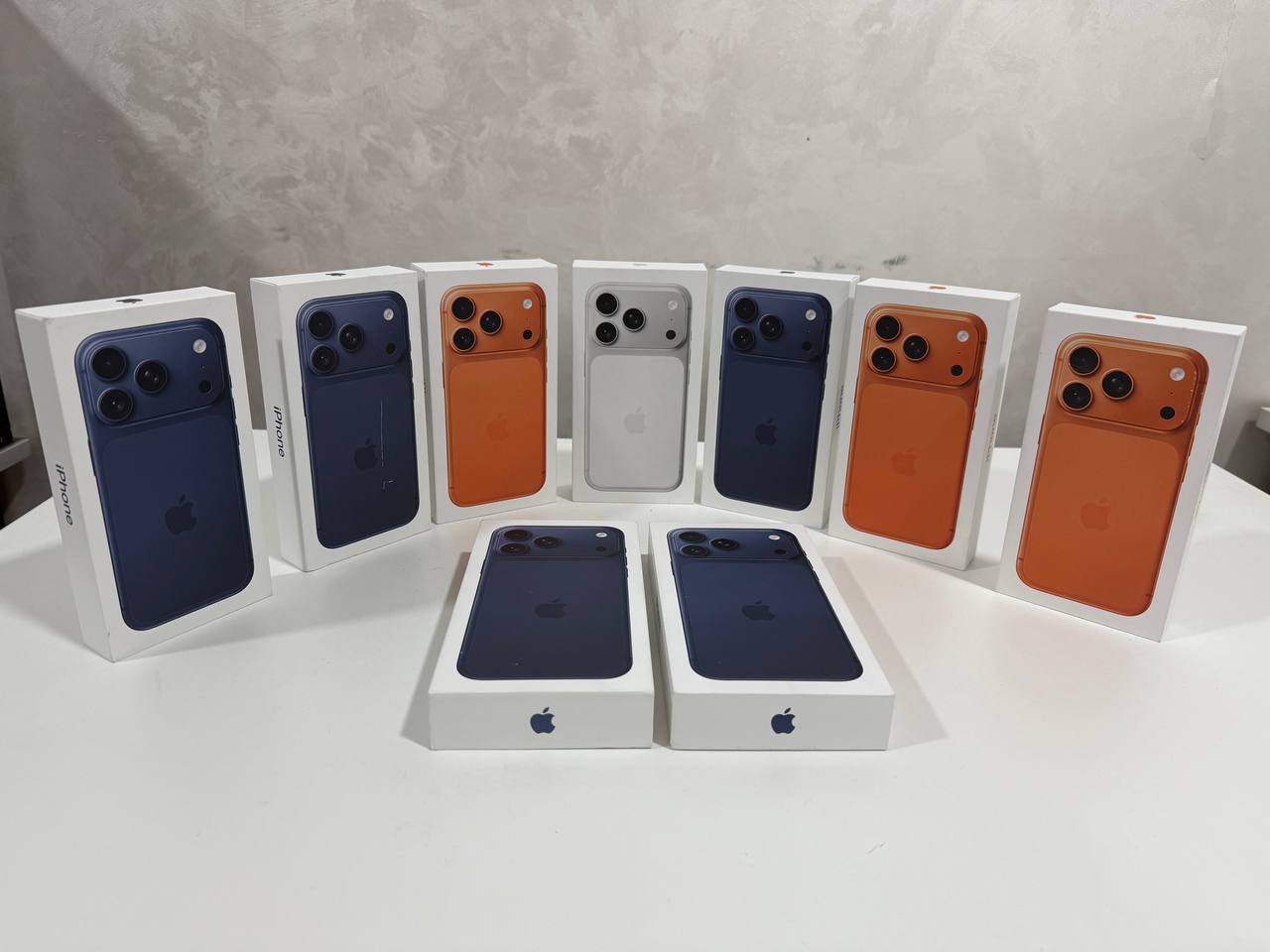 В аэропорту Ташкента пресекли незаконный ввоз девяти iPhone 17