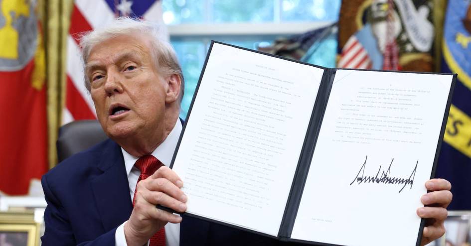 Трамп TikTok’ни америкаликларга сотишга доир фармонни имзолади