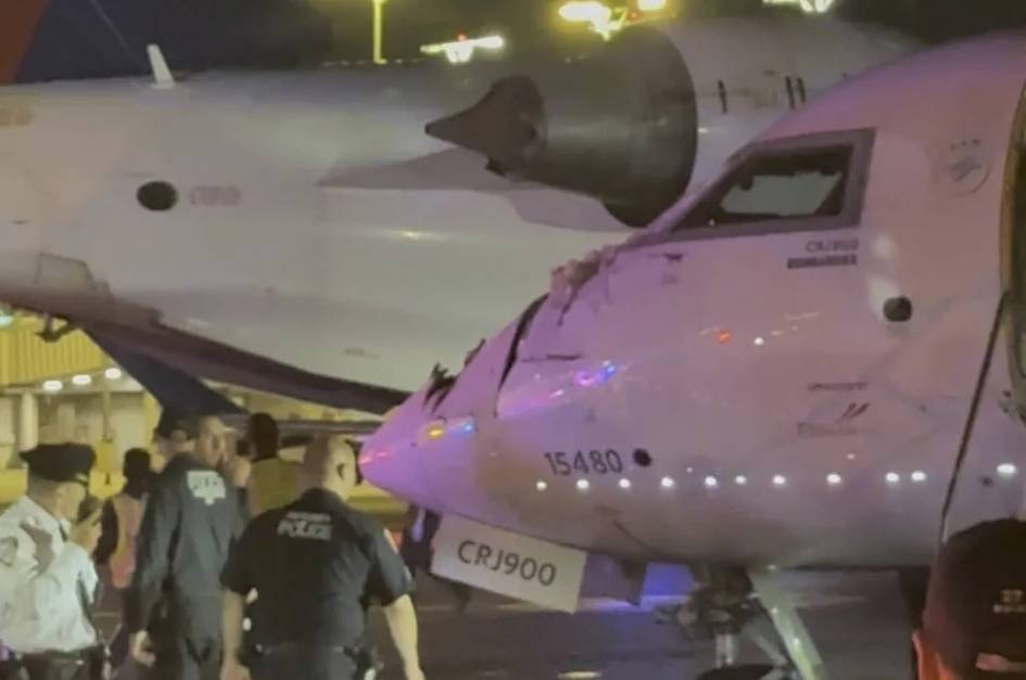 AQSHda 2 ta samolyot to‘qnashib ketdi (video)