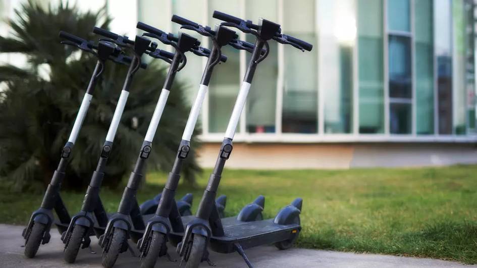 Tojikiston poytaxtida elektrosamokat va skuterlardan foydalanish taqiqlandi