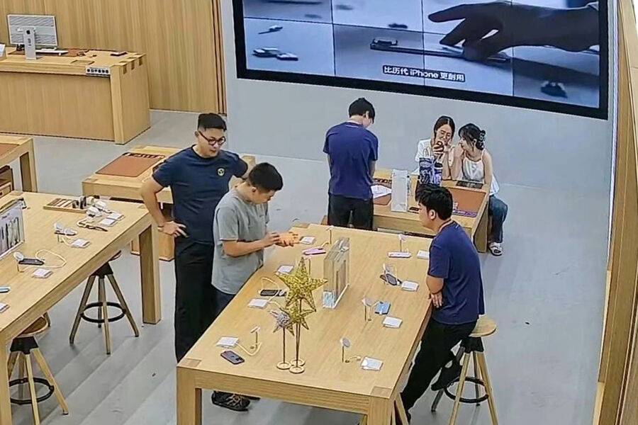 Xitoydagi do‘kon iPhone 17 ni tasodifan shikastlagan xaridorni jarimaga tortdi