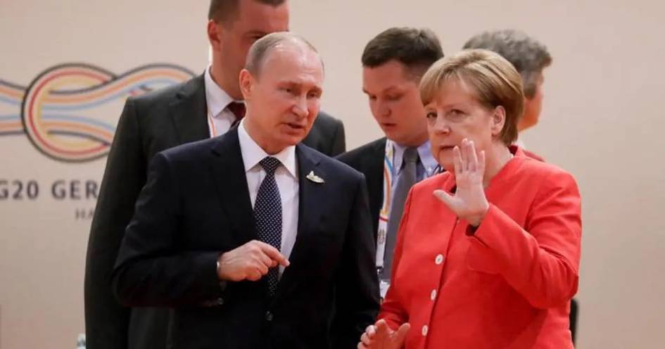 Merkel Rossiyaning Ukrainaga bosqini arafasida hal qiluvchi rol o‘ynagan — Spiegel