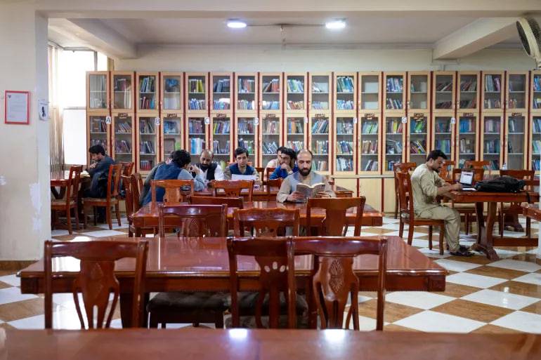 Afg‘oniston universitetlarida 679 nomdagi kitob o‘qitilishi taqiqlandi