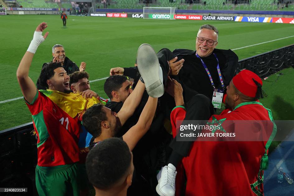U-20 Жаҳон чемпионатида ноодатий карточка кўрсатилди (видео)