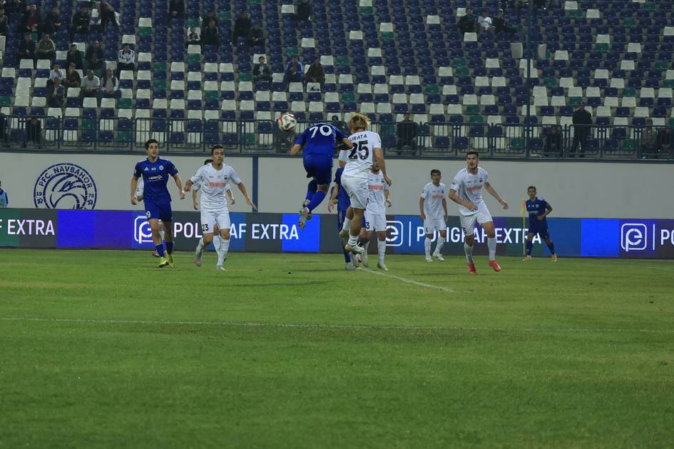 Амалга ошмаган пенальти, алмаштирилган дарвозабон ва 9 йил мобайнидаги илк ғалаба: “Навбаҳор” ва “Бунёдкор” ўйинидан фотогалерея