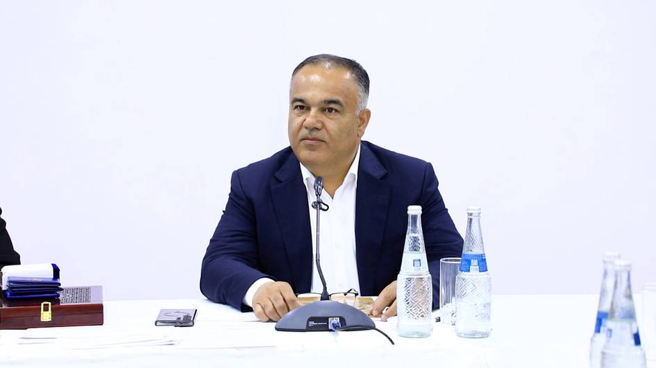 “Халқ ҳаммасини билиб ўтирибди” — Самарқанд вилояти ҳокими раҳбарларни пора олмасликка чақирди