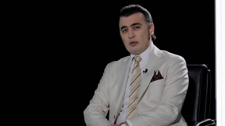 Shohjahon Jo‘rayev buzilgan oilasi va otasini sudga berishga sabab bo‘lgan voqea haqida so‘zlab berdi