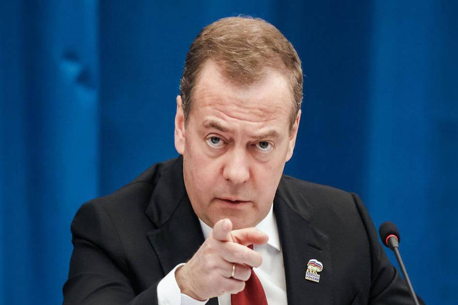 “AQSH Rossiya dushmani” — Medvedev