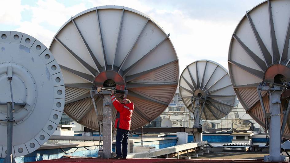 Ўзбекистонда йўлдош алоқа операторларига 5 йиллик солиқ имтиёзлари берилади