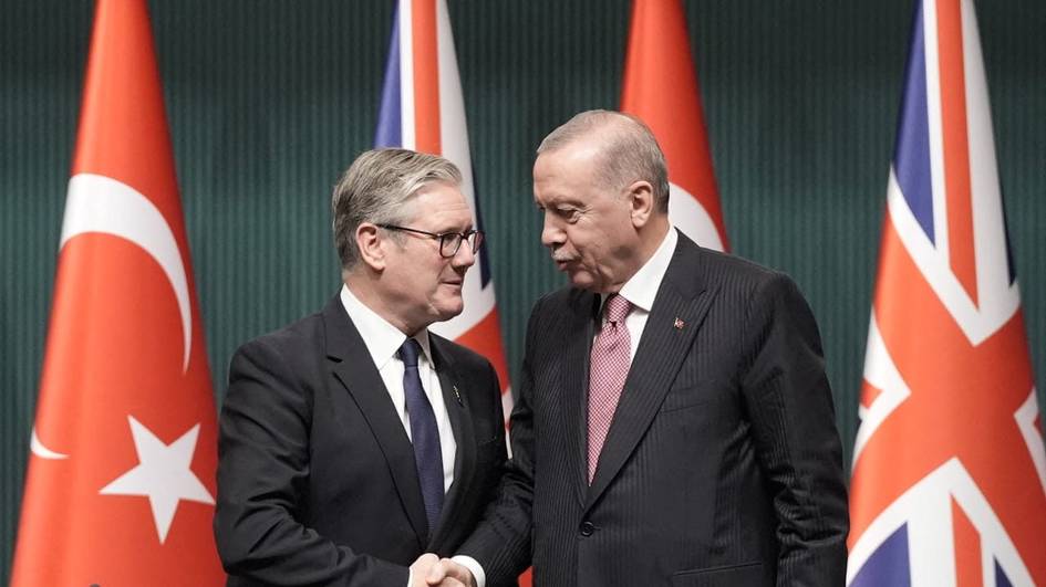 Туркия Буюк Британиядан 20 та қирувчи самолёт сотиб олади