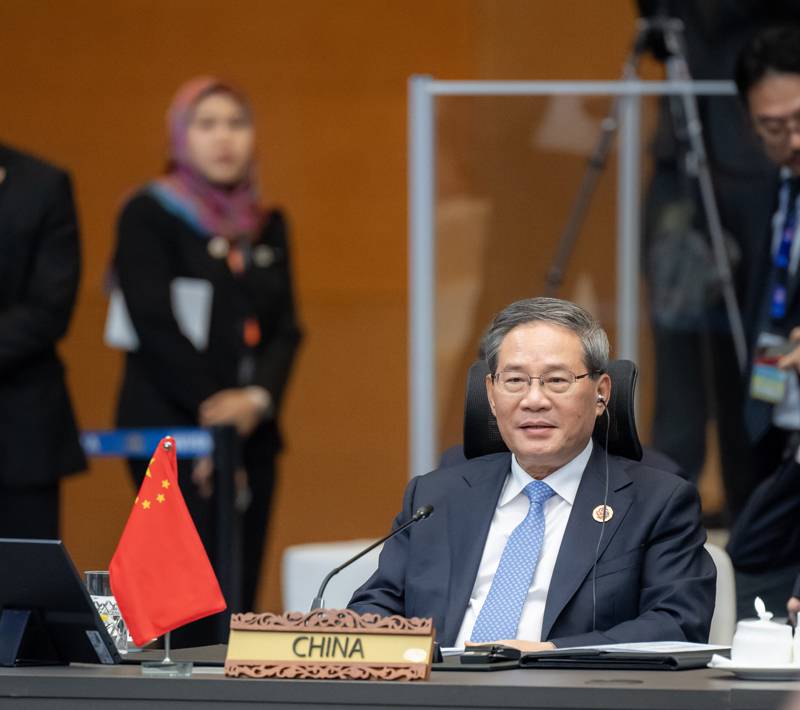 Премьер Госсовета КНР Ли Цян призвал к более решительному сохранению многосторонней торговой системы