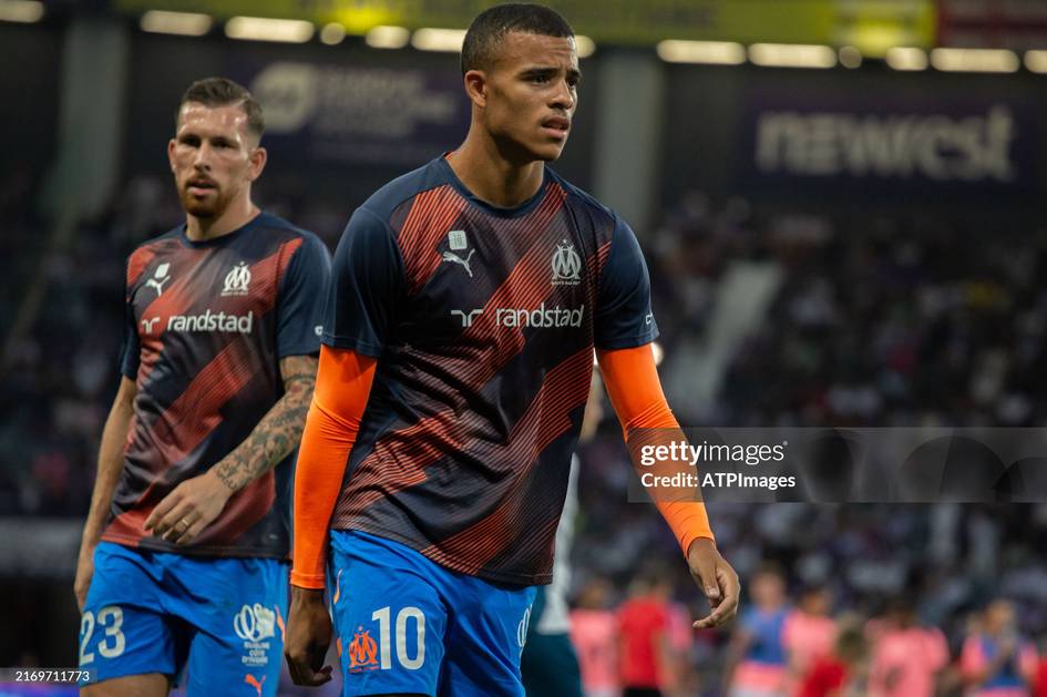 “Манчестер Юнайтед” собиқ футболчисига “Тоттенҳэм” қизиқиш билдирмоқда