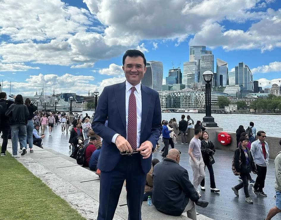 “Uydagilar olib ketishini soatlab kutardim”. Alisher Fayz bolalik yillari va Ozodbek Nazarbekov bilan qanday topishgani haqida