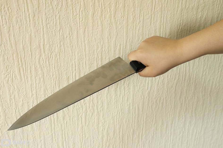 Тошкент вилоятида қайнонаси ва эрини ўлдирган аёлга ҳукм ўқилди