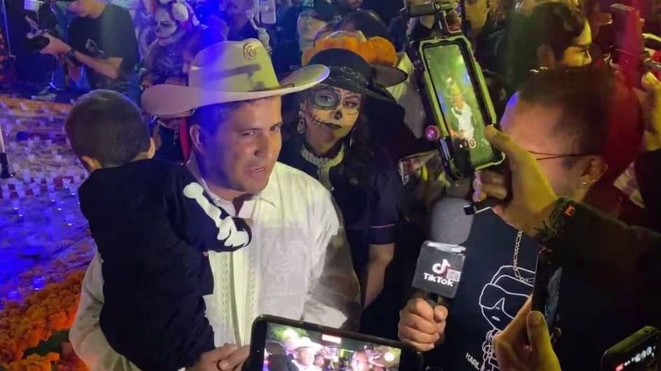 Meksikada shahar meri qurolli hujumda vafot edi