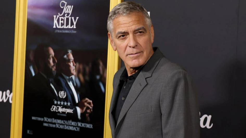 “Endi muvaffaqiyat ortidan quvmayman”: Jorj Kluni kinodagi faoliyatini yakunlanganini e’lon qildi