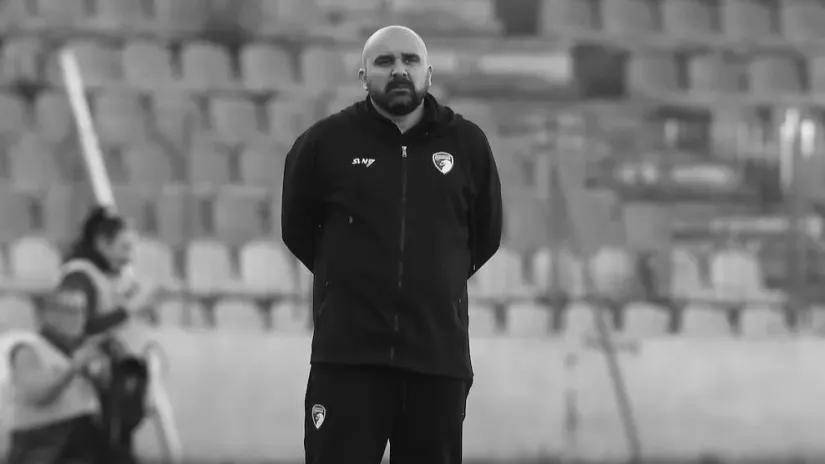 Serbiyalik murabbiy o‘yin vaqtida vafot etdi (video)