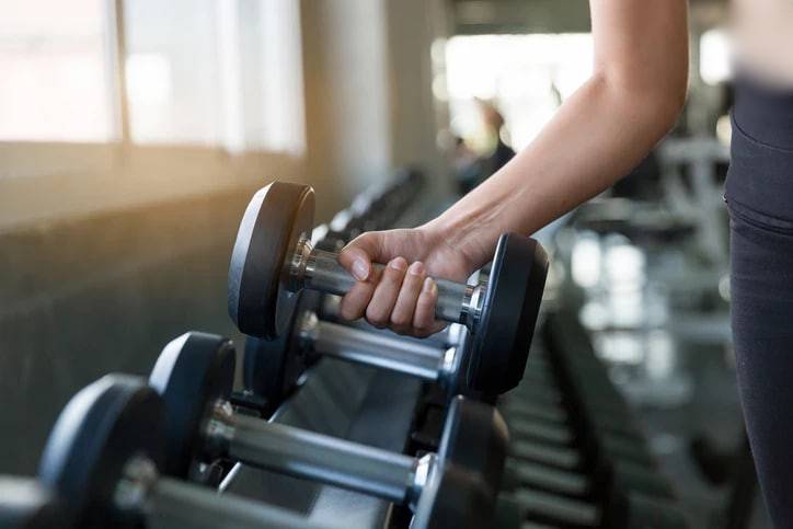 Toshkentda sport zalda shugʻullanishga kelgan ayolga shilqimlik qilgan fuqaro jazolandi