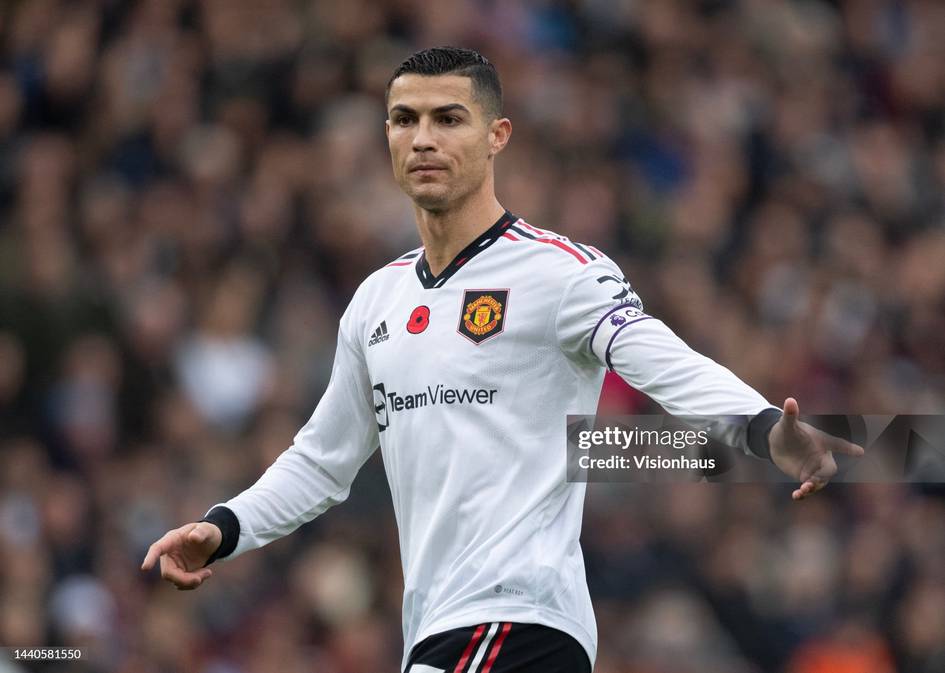 Криштиану Роналду: “‘Манчестер Юнайтед’ тўғри йўлдан кетмаяпти — клубда тизим йўқ, ўзгариш керак”