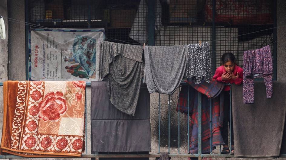 Ғазода қарийб 75 минг одам БМТ биноларида жон сақламоқда