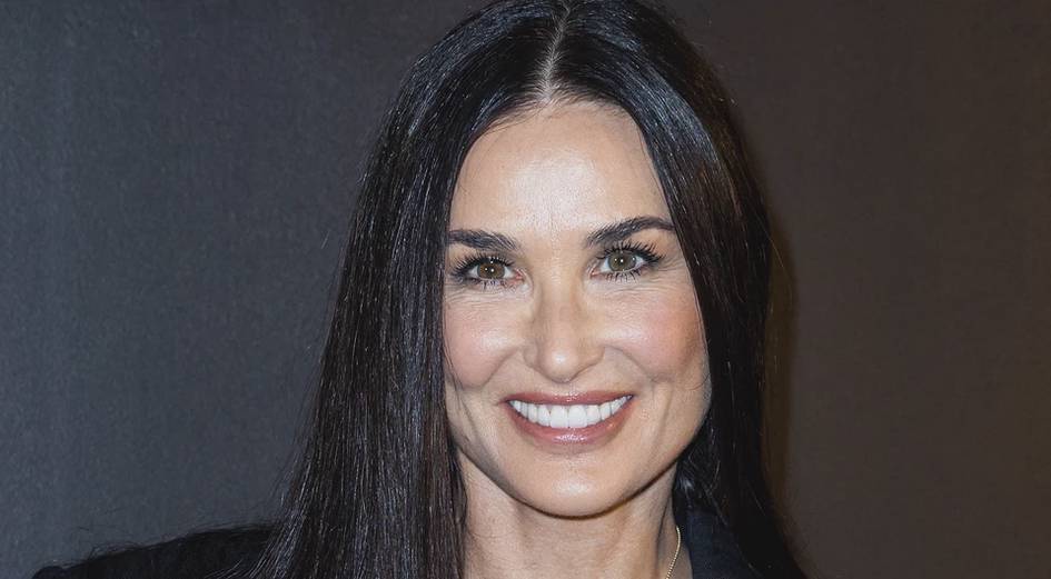 16 yoshida uydan qochib ketgan, roli sabab giyohvandlikdan qutulgan. “Sayyoraning eng go‘zal insoni” — Demi Mur 62 yoshda