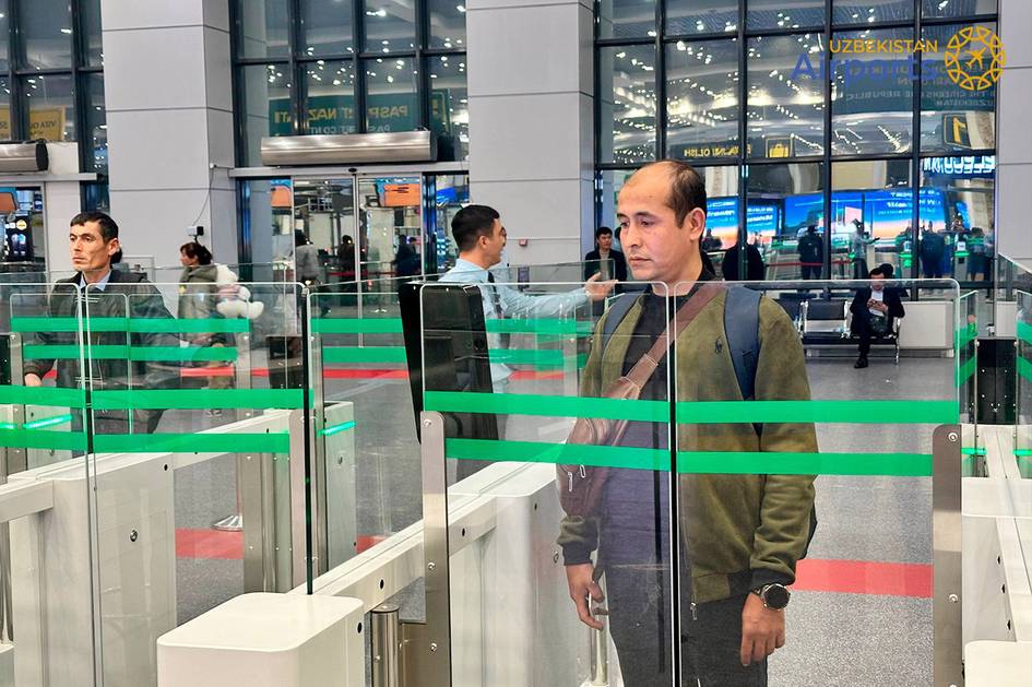 Тошкент аэропортининг учиб келиш залида 20 сонияда бажариладиган паспорт назорати тизими йўлга қўйилди