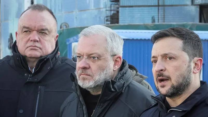 Ukrainada adliya va energetika vazirlari korrupsiya ortidan ishdan chetlatildi