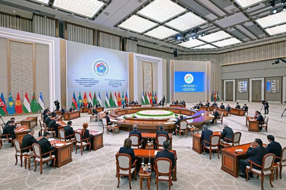 “Бизнинг кучимиз — бирликда”: Шавкат Мирзиёев Марказий Осиёни янада ривожлантиришнинг 7 та асосий йўналишларини айтди 