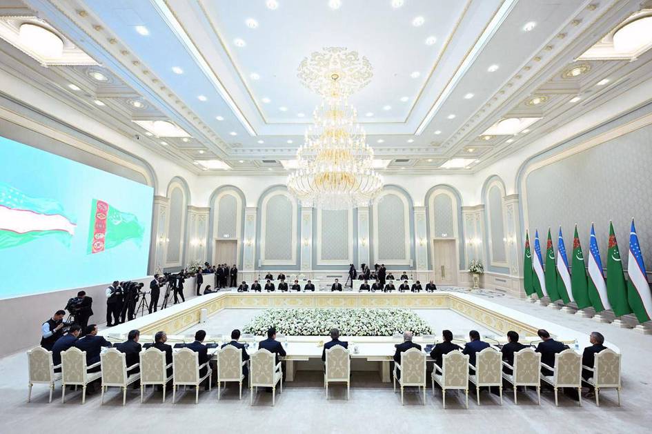 Савдо, транспорт, энергетика: Ўзбекистон ва Туркманистон раҳбарлари кенг доирада қатор масалаларни муҳокама қилди