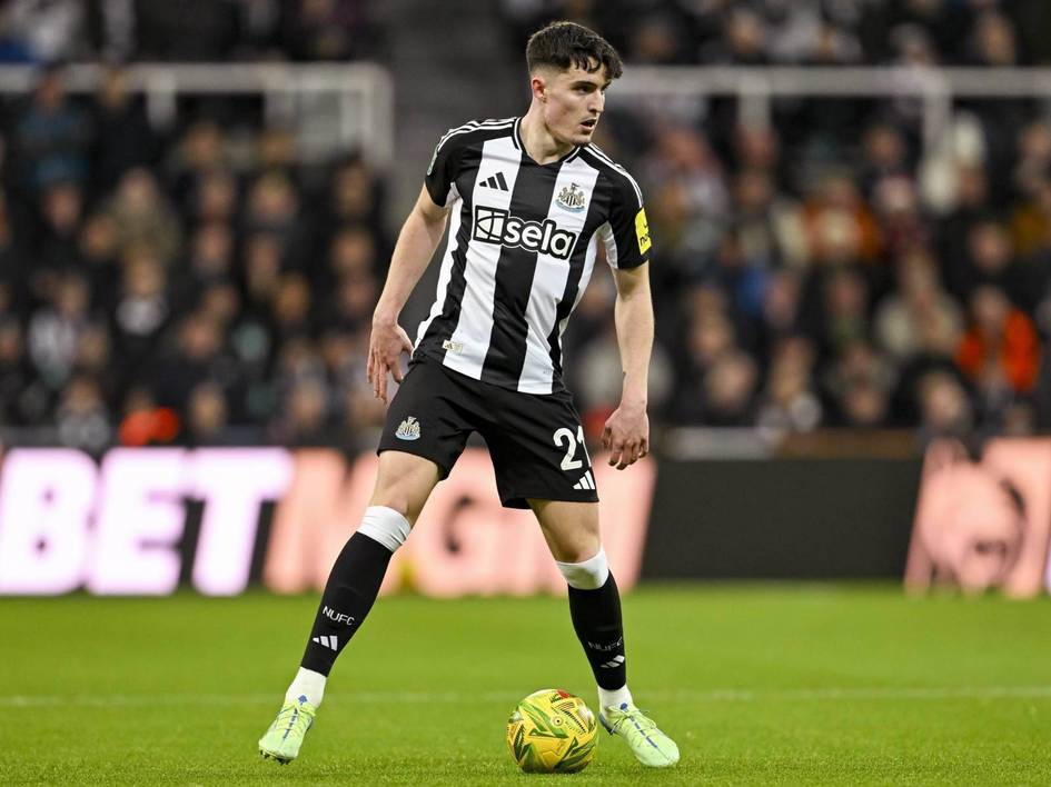 “Манчестер Сити” “Ньюкасл” ҳимоячисини сотиб олмоқчи