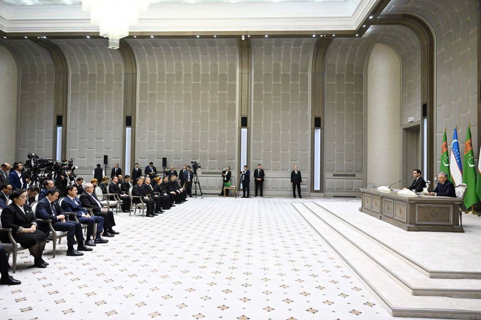 Ўзбекистон ва Туркманистон президентлари музокаралар якунларини сарҳисоб қилди