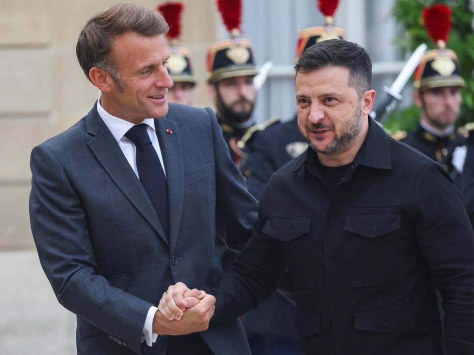 Украина Франциядан 100 та қирувчи Rafale самолётини харид қилади