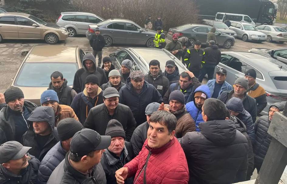 Belarus va Litva chegaralarida to‘planib qolgan milliy tashuvchilarga yordam ko‘rsatildi