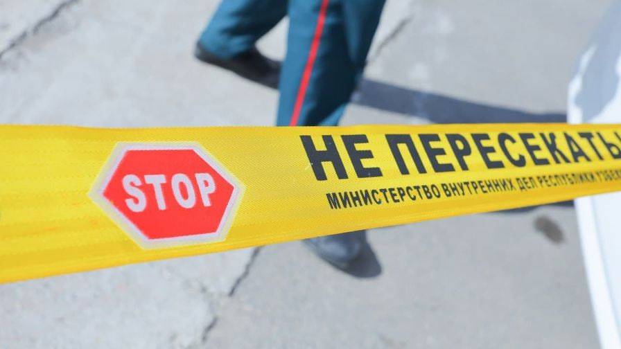 Andijonda bir haydovchining oraliq masofani saqlay olmagani ortidan 4 ta avtomobil toʻqnashib ketdi