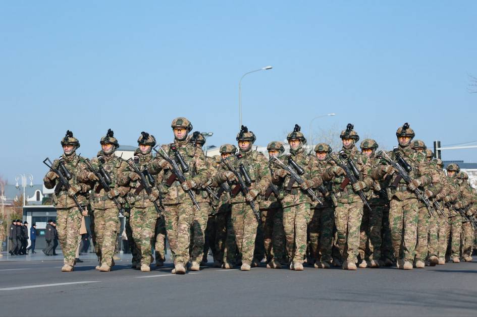 Uzbekistan to hold military parade in Tashkent for 34th state flag anniversary