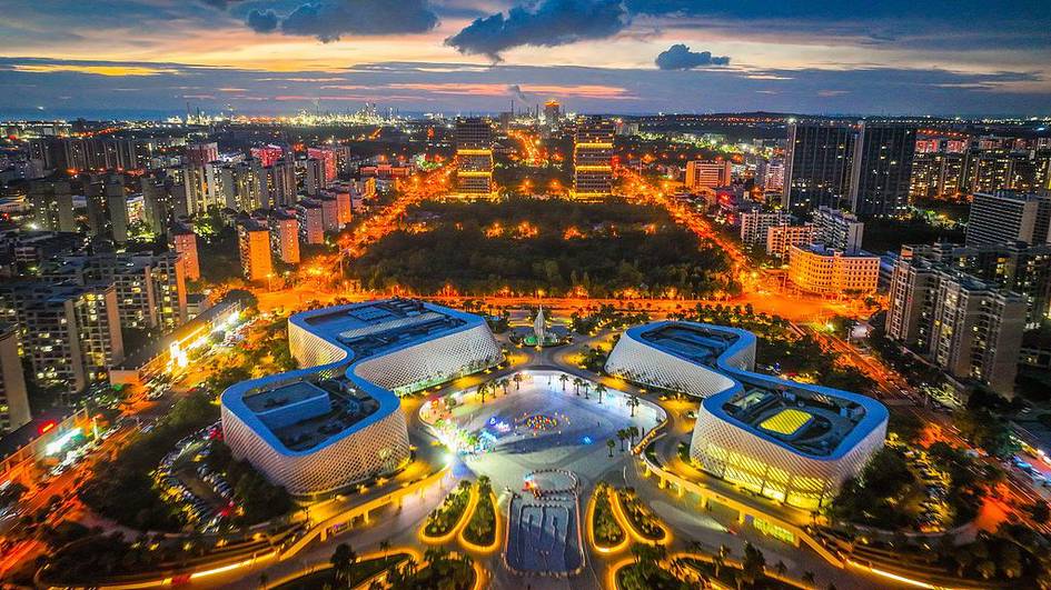 Хайнань готов делиться возможностями развития с каждым в строительстве порта свободной торговли