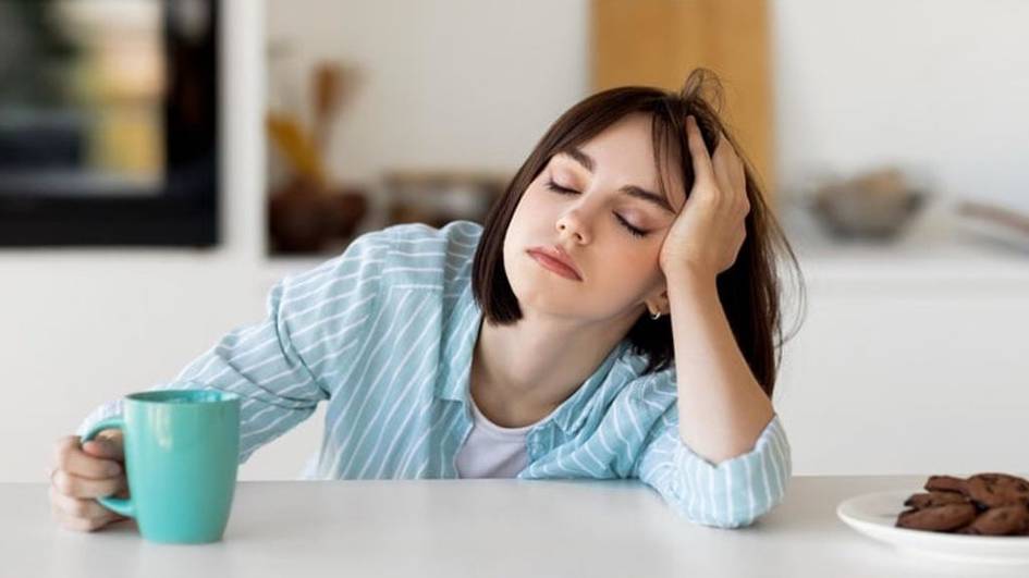 Нима учун доимий ҳолсизлик кузатилса, жигарни текширтириш керак?