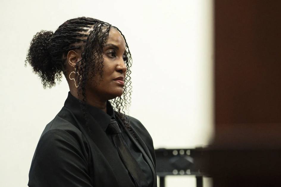 JAR sobiq prezidentining qizi afrikaliklarni Ukrainadagi urushga yollashda ayblandi