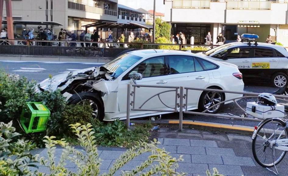 Японияда машина пиёдалар устига ҳайдалди: бир киши ҳалок бўлди, 10 киши жароҳатланди