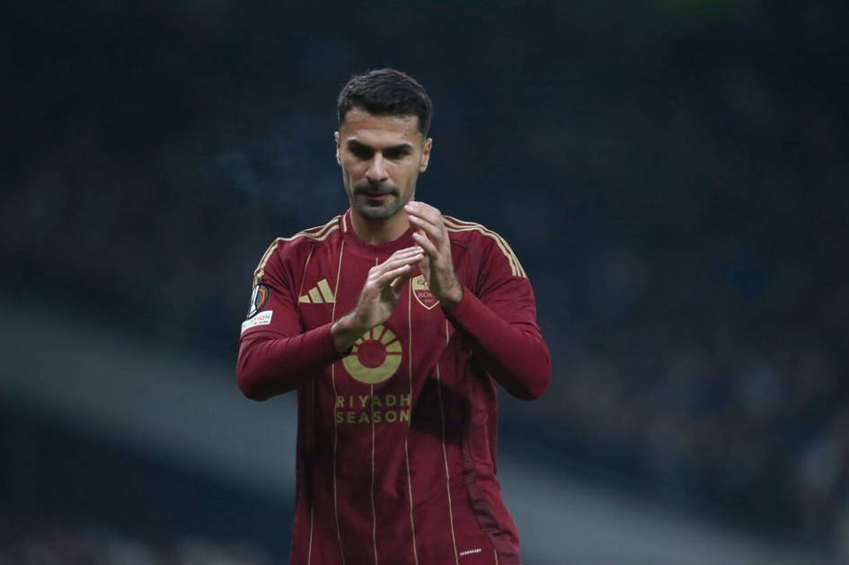 АПЛ етакчи клублари “Рома” ҳимоячиси учун кураш олиб бормоқда