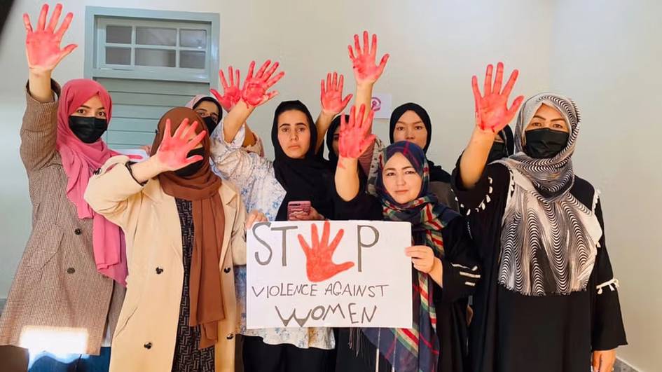 “Сўнгги икки йилда афғон аёлларига нисбатан зўравонлик 40 фоизга ошди” — БМТ