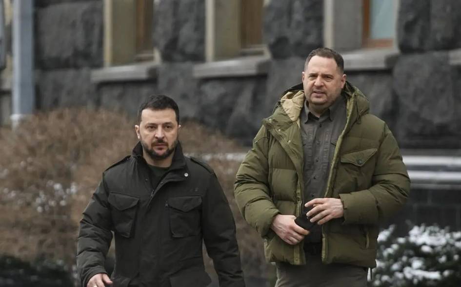 Ukrainada Zelenskiy ofisi rahbarining uyi tintuv qilindi