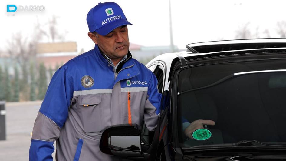 В Узбекистане установлен порядок выдачи экостикеров для автомобилей