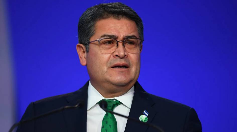 Трамп собиқ Гондурас президентини афв этди