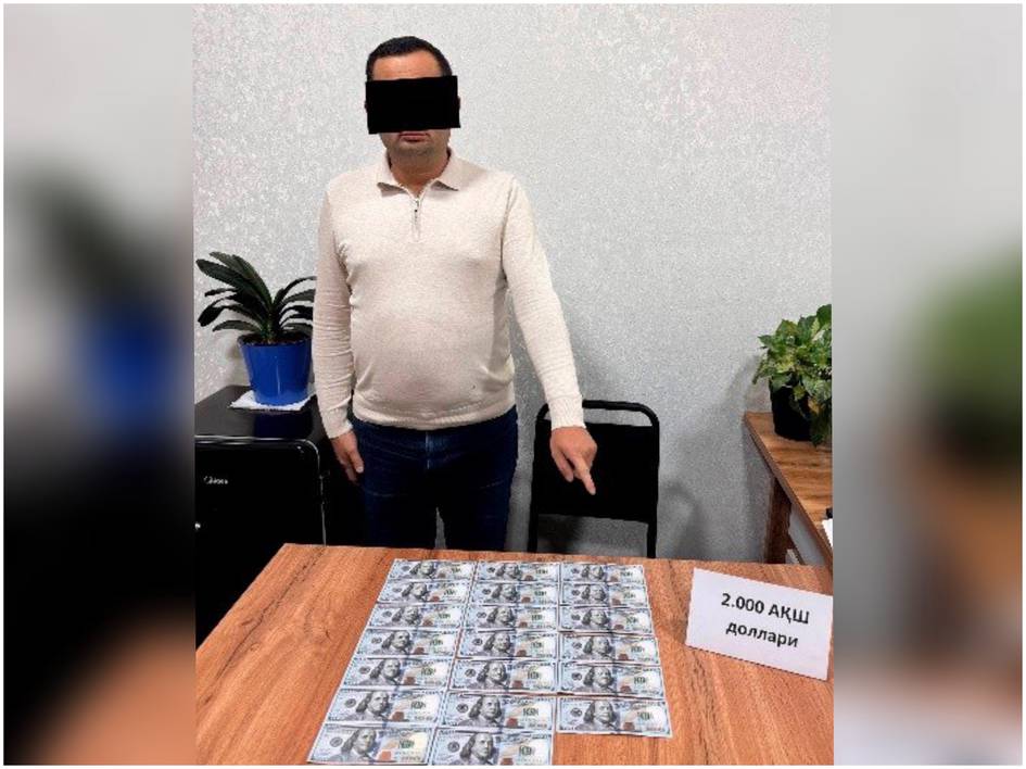 В Ташкентской области помощник хокима задержан за взятку в 2000 долларов