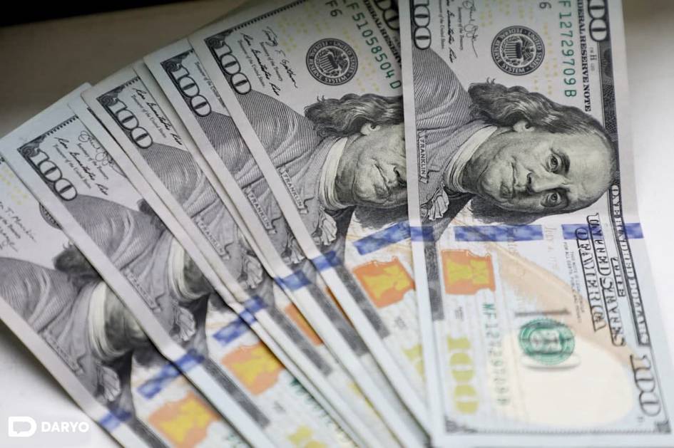 O‘zbekistonda dollar rasmiy kursi tushdi