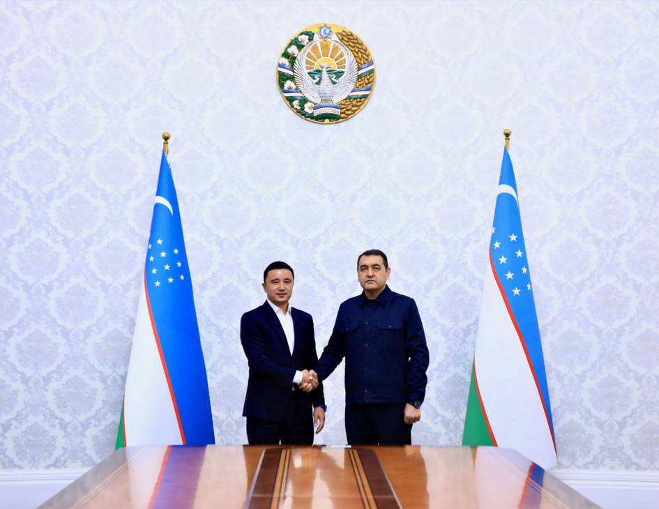 Rasman. Islombek Ismoilov — “Neftchi” bosh murabbiyi