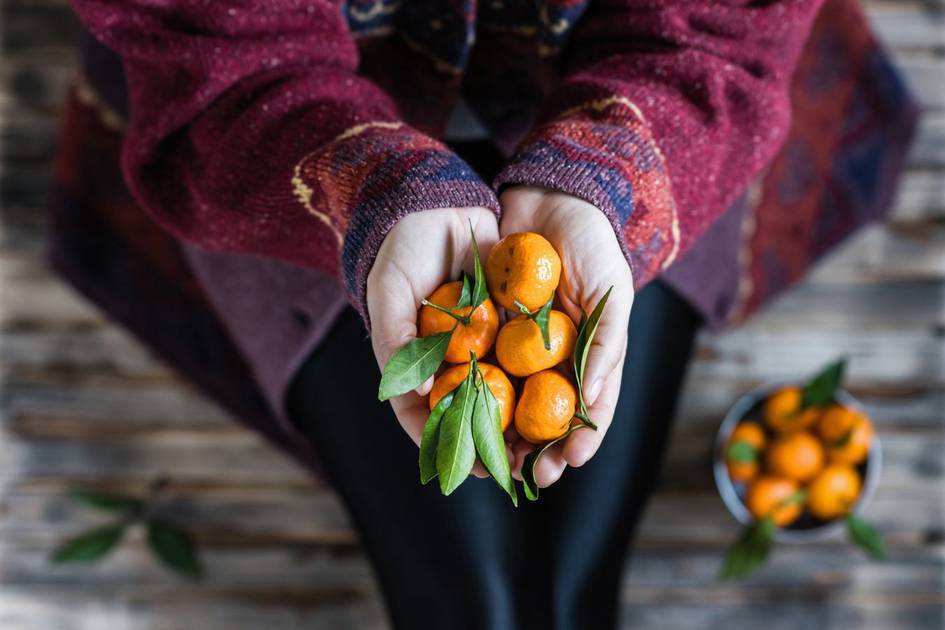 Мандаринни қандай ҳолларда эҳтиёткорлик билан истеъмол қилиш керак?