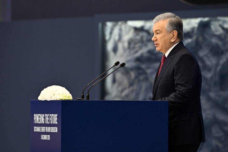 Шавкат Мирзиёев дал старт работе 42 энергетических объектов и строительству 21 проекта