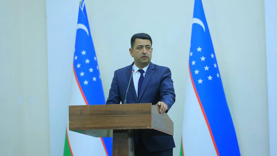 Gʻijduvon hokimi elektr ta’minotidagi uzilishlar uchun aholidan uzr soʻradi